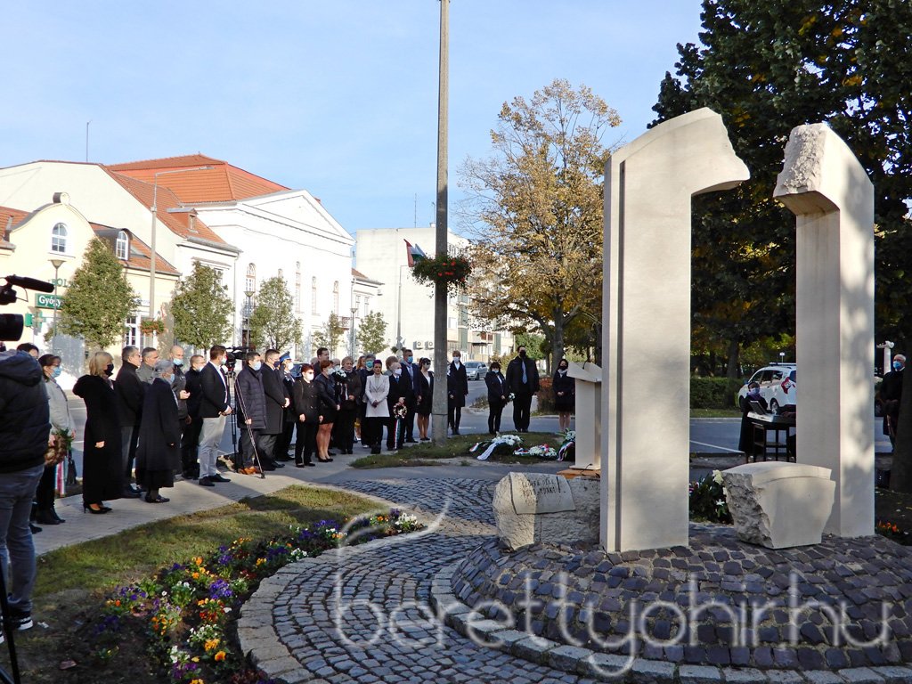 Az '56-os forradalomra emlékeztünk 03